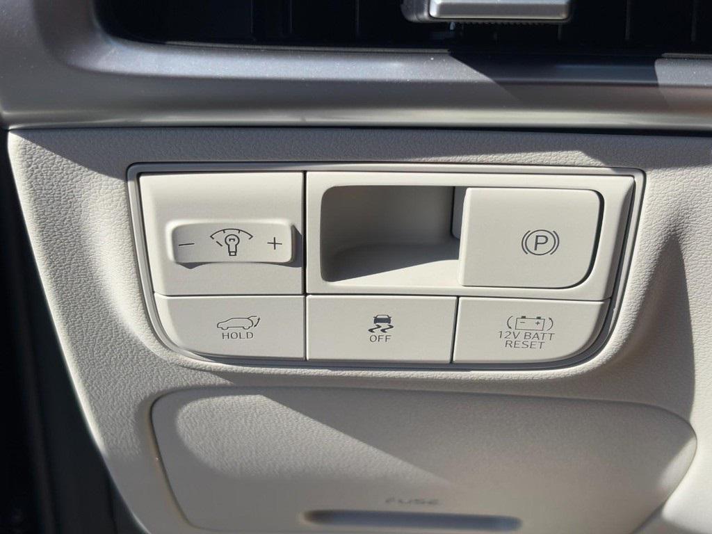 new 2025 Hyundai TUCSON Hybrid car, priced at $34,662