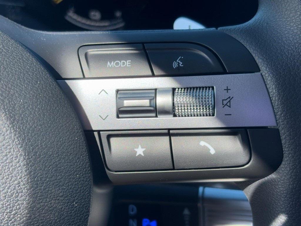 new 2025 Hyundai TUCSON Hybrid car, priced at $34,662