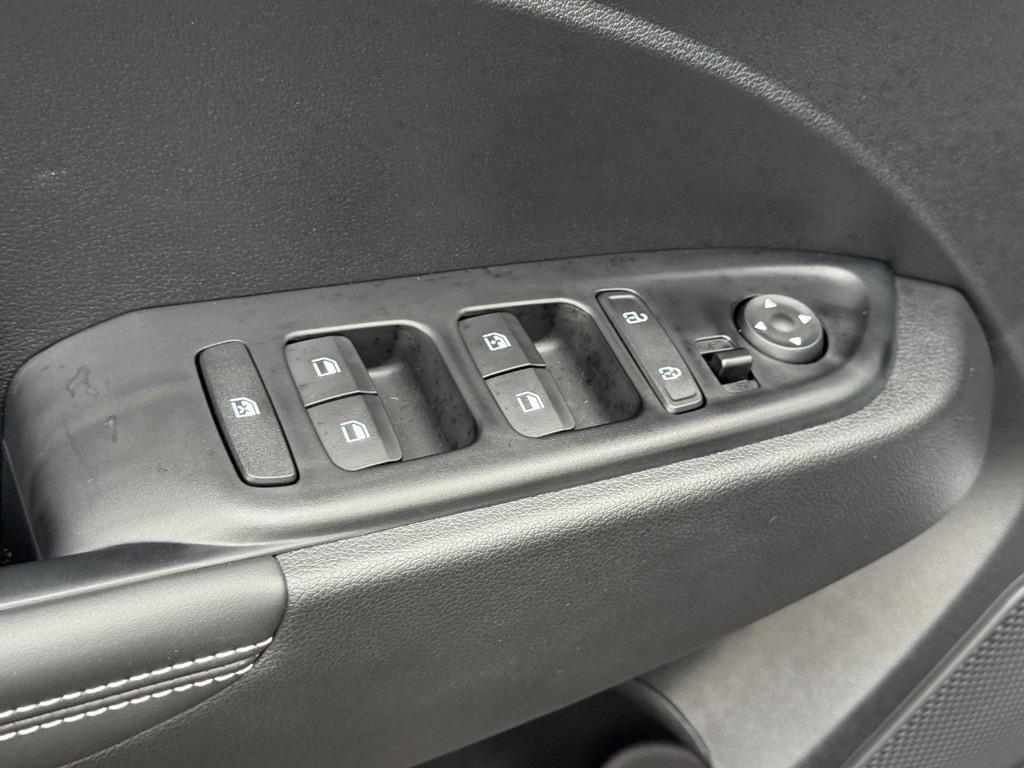 new 2025 Hyundai Venue car, priced at $24,881