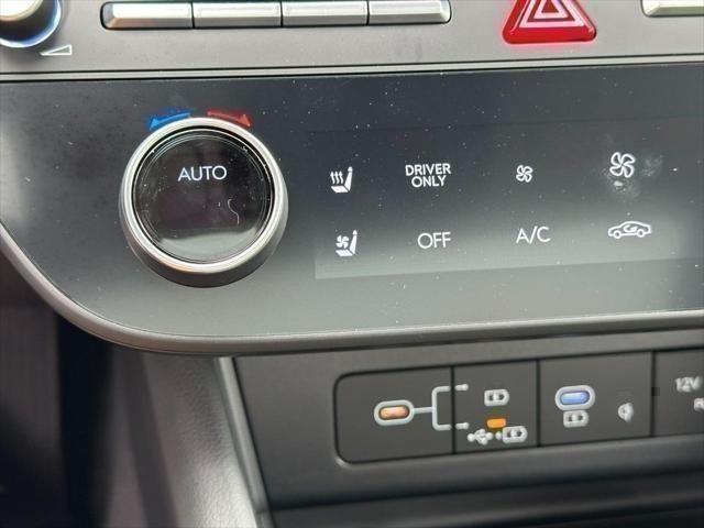 new 2025 Hyundai Sonata Hybrid car, priced at $38,896