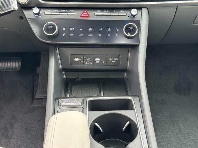 new 2025 Hyundai Sonata Hybrid car, priced at $38,896