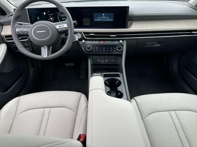 new 2025 Hyundai Sonata Hybrid car, priced at $38,896