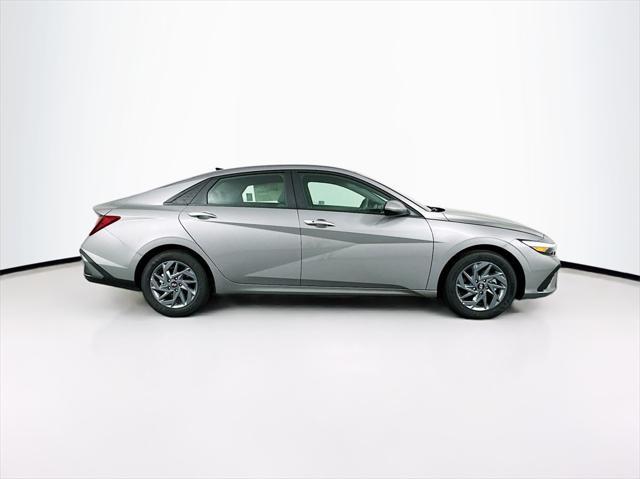 new 2024 Hyundai Elantra car, priced at $20,826