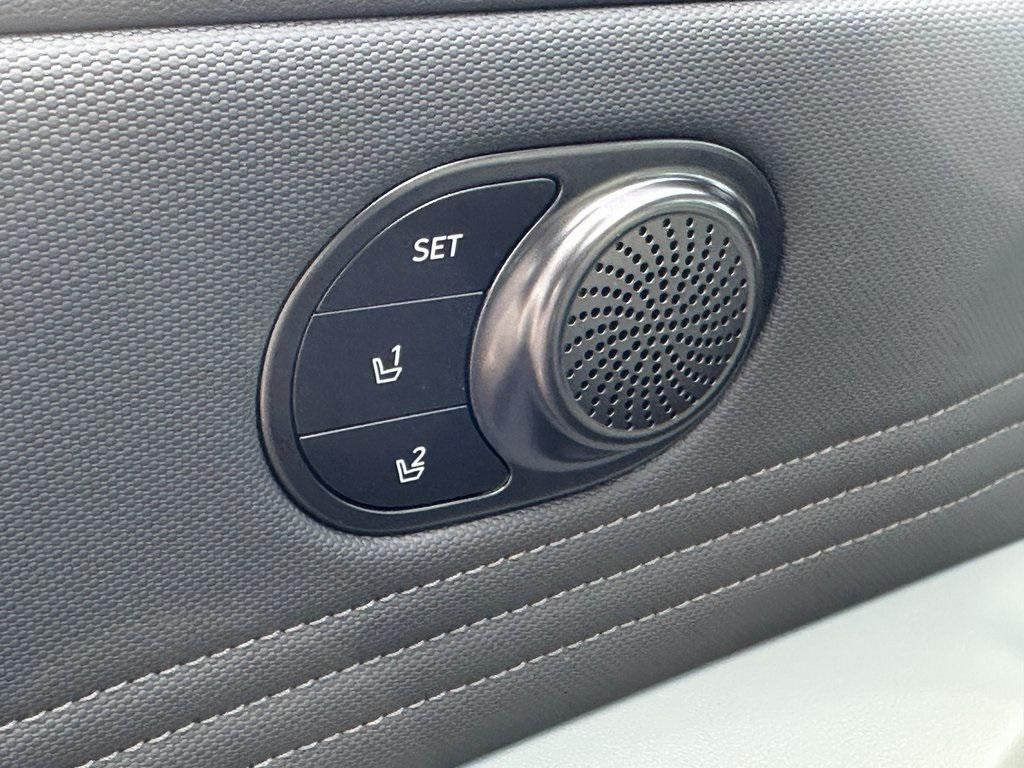 new 2025 Hyundai ELANTRA HEV car, priced at $27,308