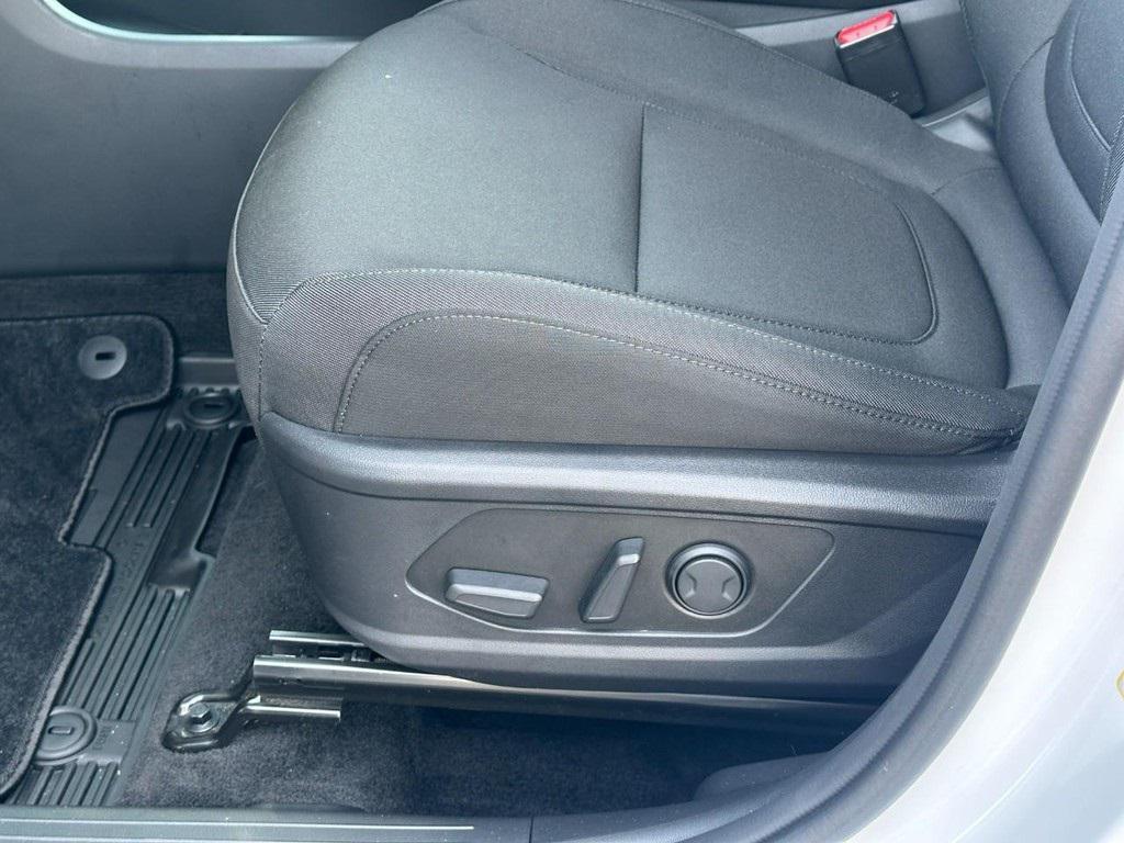 new 2025 Hyundai TUCSON Hybrid car, priced at $32,029