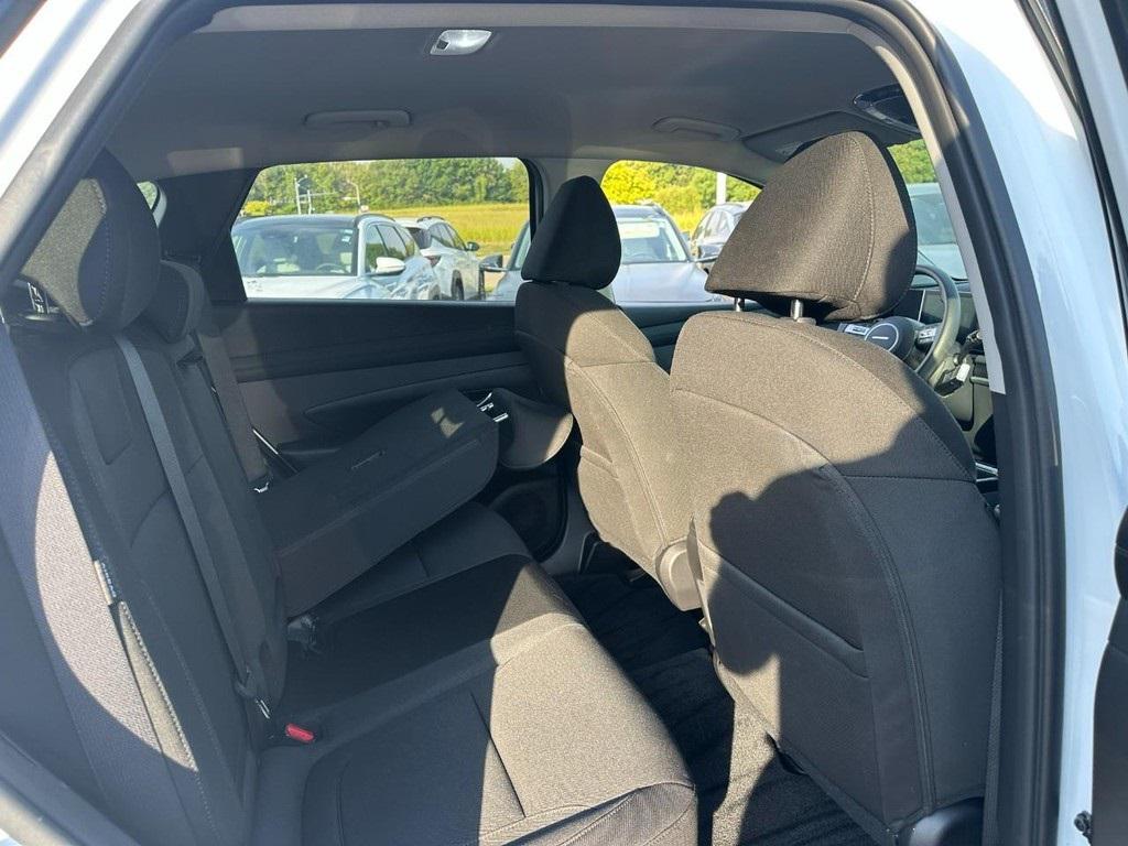 new 2025 Hyundai TUCSON Hybrid car, priced at $32,029