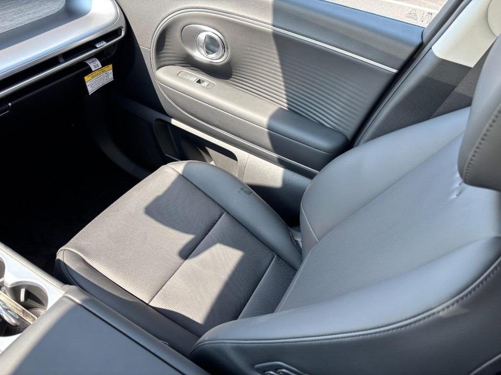 new 2026 Hyundai IONIQ 9 car, priced at $64,475