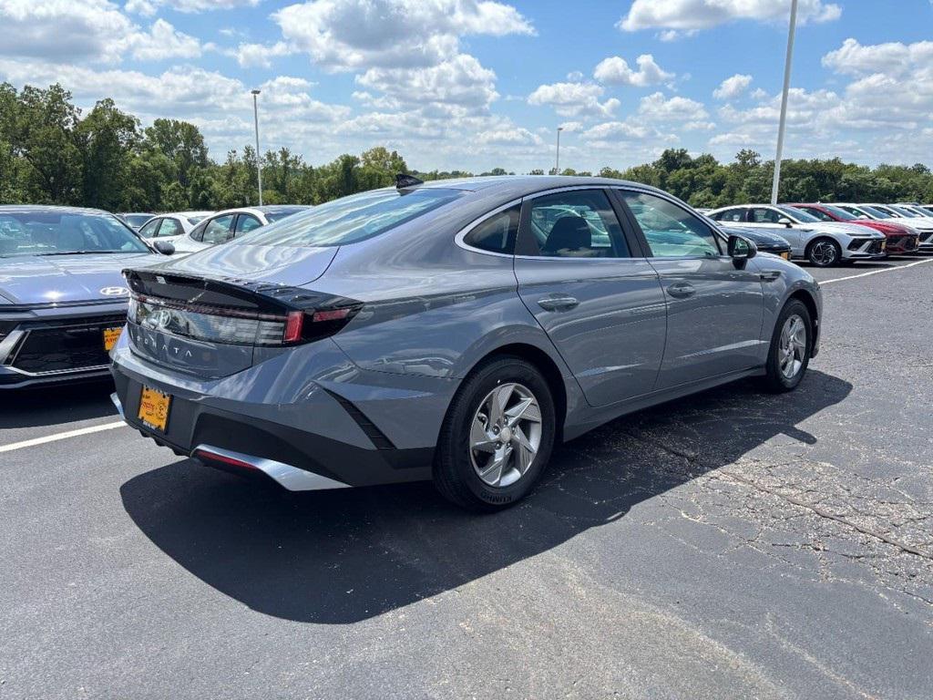 new 2025 Hyundai Sonata car, priced at $27,566