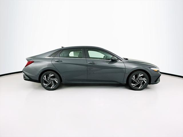 new 2024 Hyundai Elantra car, priced at $26,511