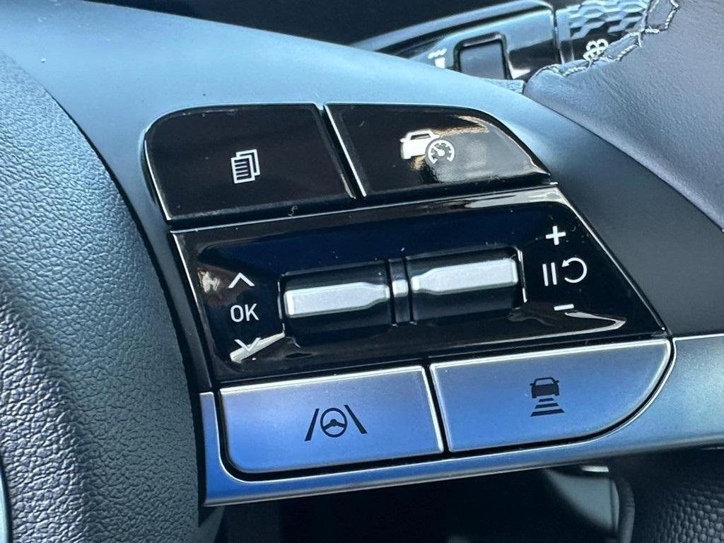 new 2025 Hyundai Elantra car, priced at $26,733