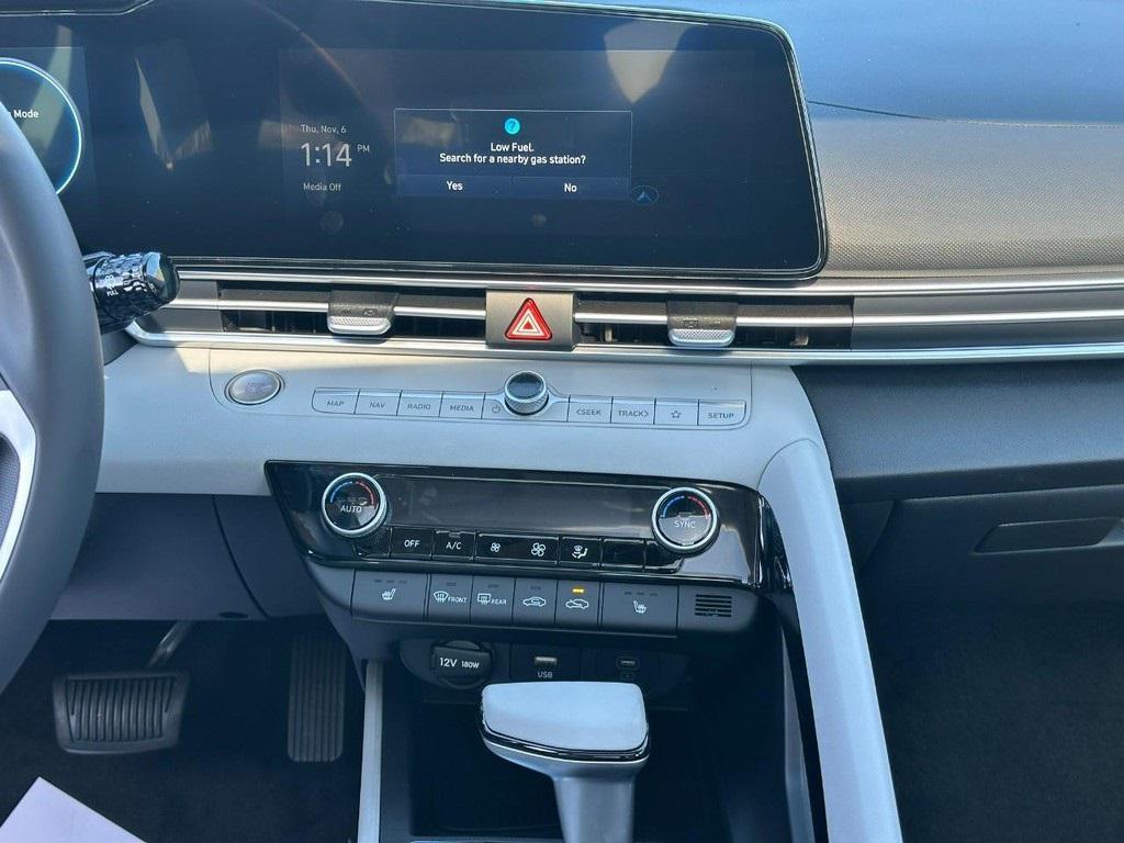 new 2025 Hyundai Elantra car, priced at $26,733