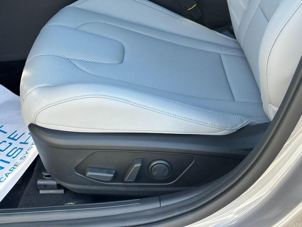 new 2025 Hyundai Elantra car, priced at $26,733