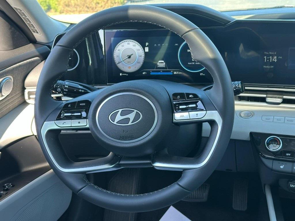 new 2025 Hyundai Elantra car, priced at $26,733