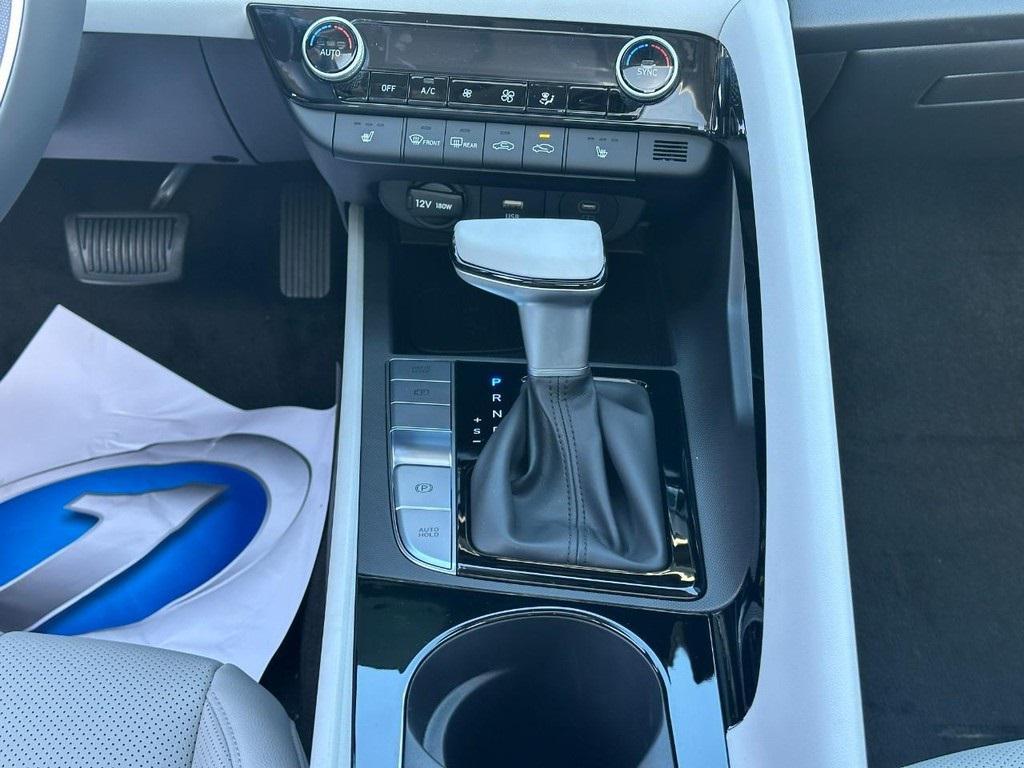 new 2025 Hyundai Elantra car, priced at $26,733