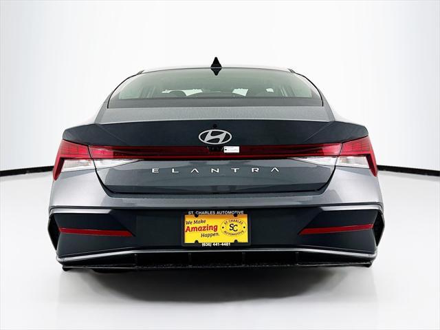 new 2024 Hyundai Elantra car, priced at $26,292