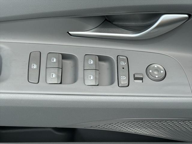 new 2025 Hyundai Elantra car, priced at $28,781