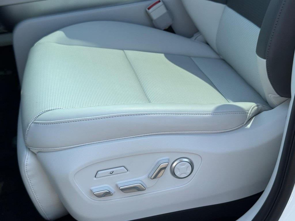 new 2026 Hyundai IONIQ 9 car, priced at $68,989