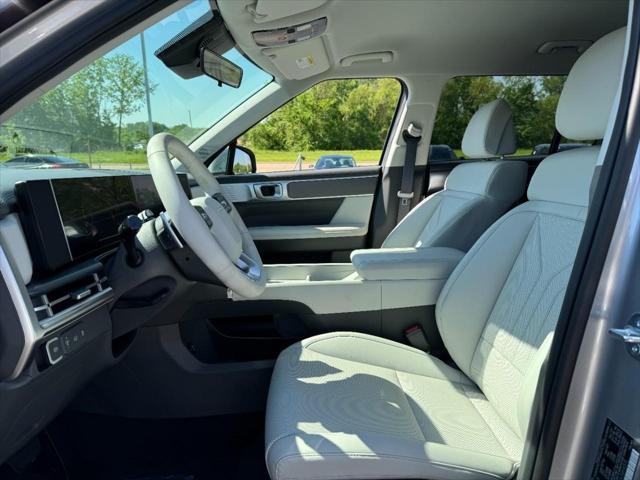 new 2025 Hyundai Santa Fe car, priced at $39,878