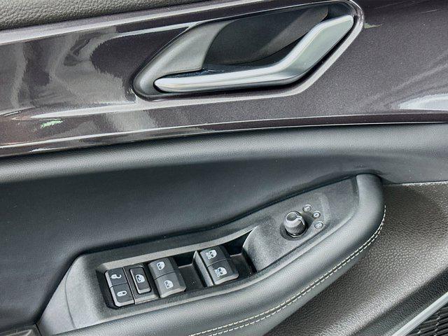 used 2022 Jeep Grand Cherokee L car, priced at $28,197