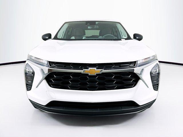 used 2025 Chevrolet Trax car, priced at $20,447