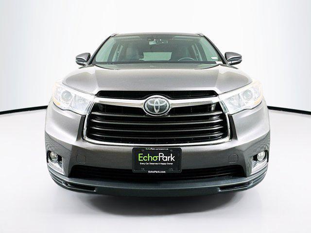 used 2015 Toyota Highlander car, priced at $17,499