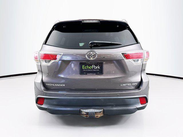 used 2015 Toyota Highlander car, priced at $17,499
