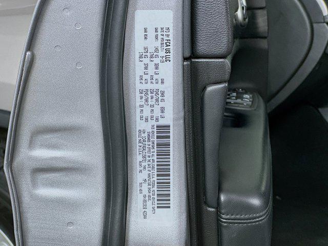 used 2020 Jeep Grand Cherokee car, priced at $19,397