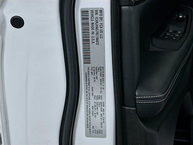 used 2024 Jeep Grand Cherokee car, priced at $29,487