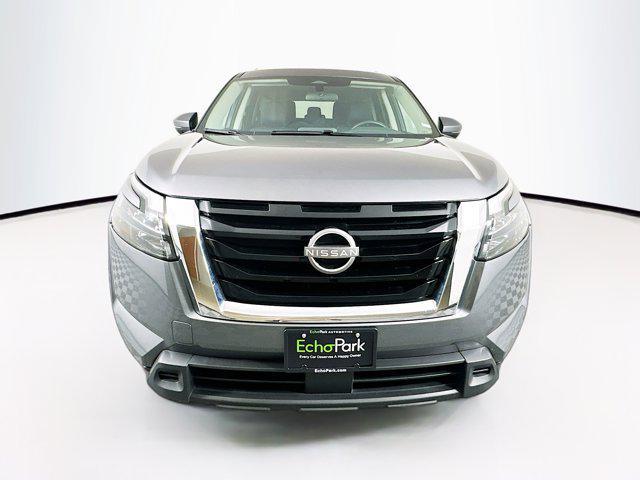 used 2024 Nissan Pathfinder car, priced at $27,997
