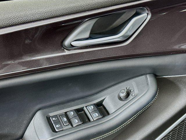 used 2022 Jeep Grand Cherokee car, priced at $28,997