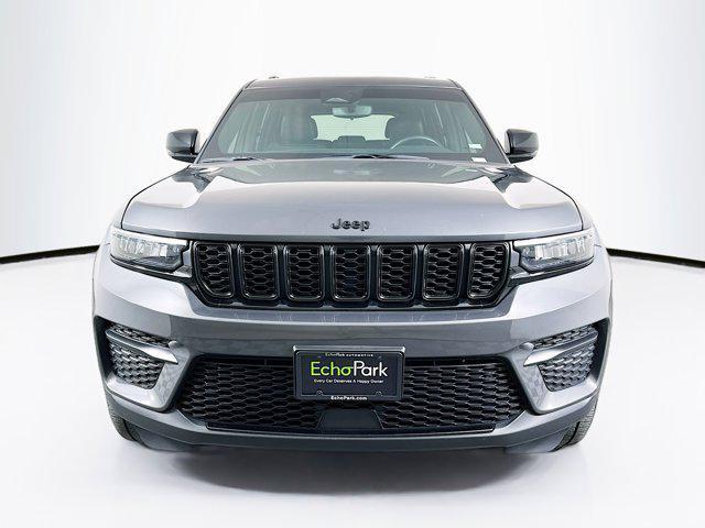 used 2022 Jeep Grand Cherokee car, priced at $28,997