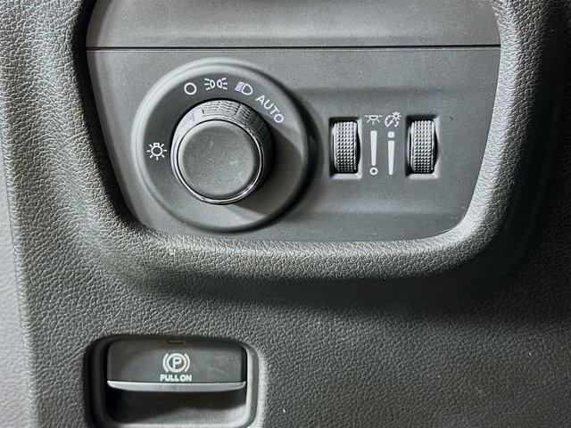 used 2022 Jeep Grand Cherokee car, priced at $28,997