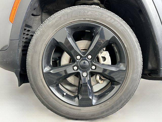 used 2022 Jeep Grand Cherokee car, priced at $28,997