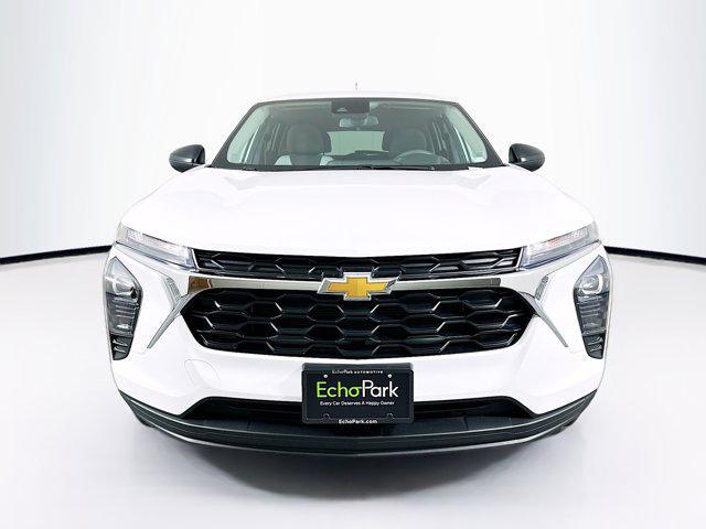 used 2025 Chevrolet Trax car, priced at $19,997