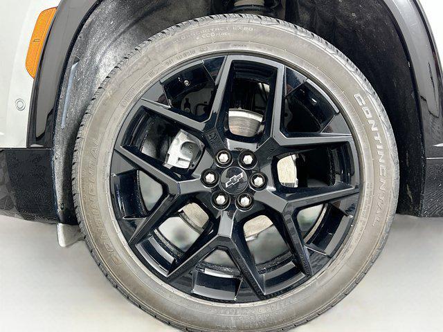used 2024 Chevrolet Traverse car, priced at $47,997
