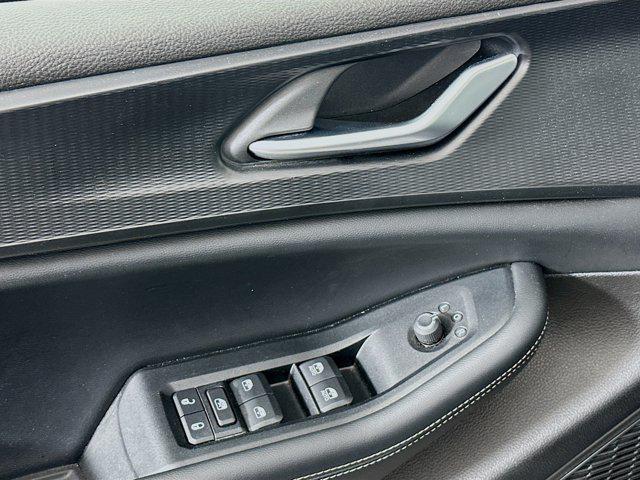 used 2024 Jeep Grand Cherokee L car, priced at $27,997