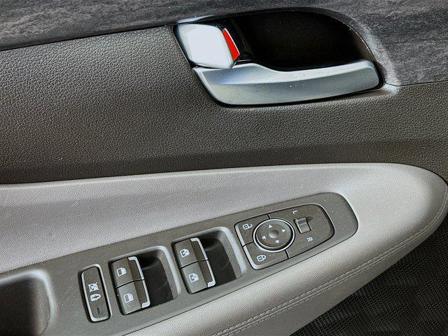 used 2020 Hyundai Santa Fe car, priced at $19,996