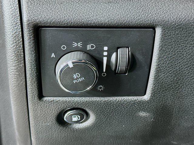 used 2021 Jeep Grand Cherokee car, priced at $25,987