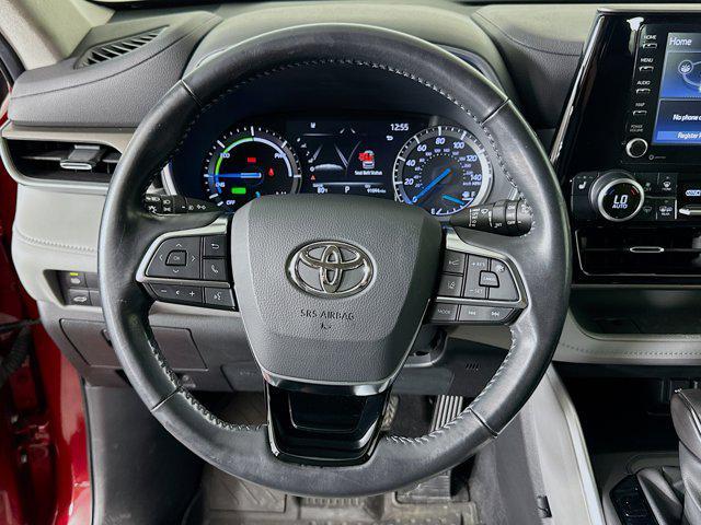 used 2021 Toyota Highlander Hybrid car, priced at $30,999