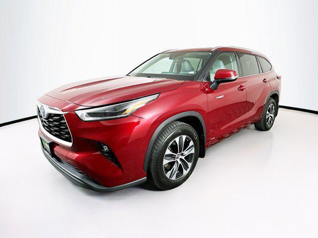 used 2021 Toyota Highlander Hybrid car, priced at $30,999