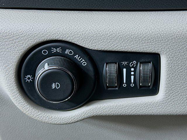 used 2022 Chrysler Pacifica car, priced at $24,197