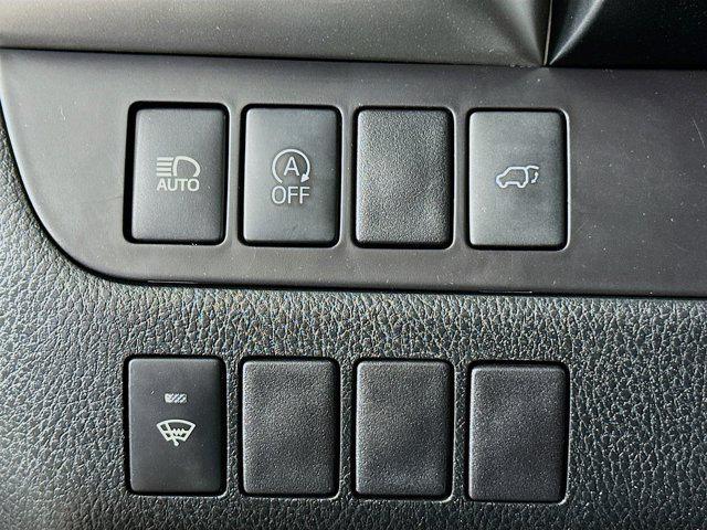 used 2019 Toyota Highlander car, priced at $28,197