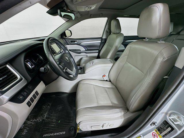 used 2018 Toyota Highlander car, priced at $21,899