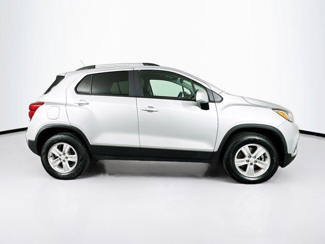 used 2022 Chevrolet Trax car, priced at $15,647
