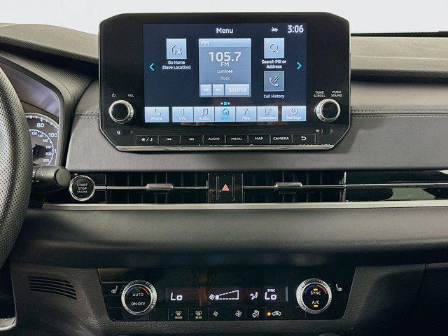 used 2024 Mitsubishi Outlander car, priced at $21,997