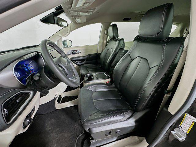 used 2022 Chrysler Pacifica Hybrid car, priced at $25,589