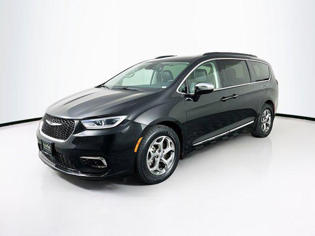 used 2023 Chrysler Pacifica car, priced at $28,289