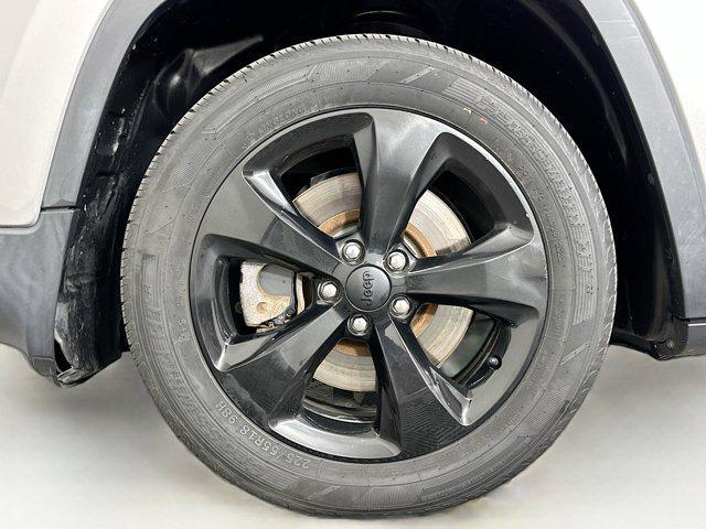 used 2016 Jeep Cherokee car, priced at $10,599