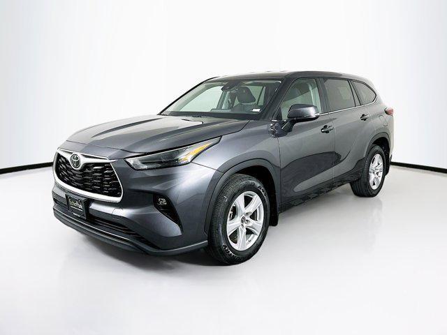 used 2024 Toyota Highlander car, priced at $37,189