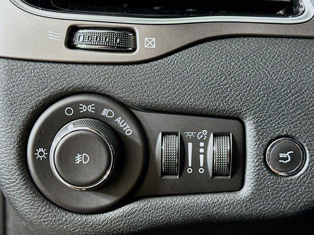 used 2019 Jeep Cherokee car, priced at $18,599